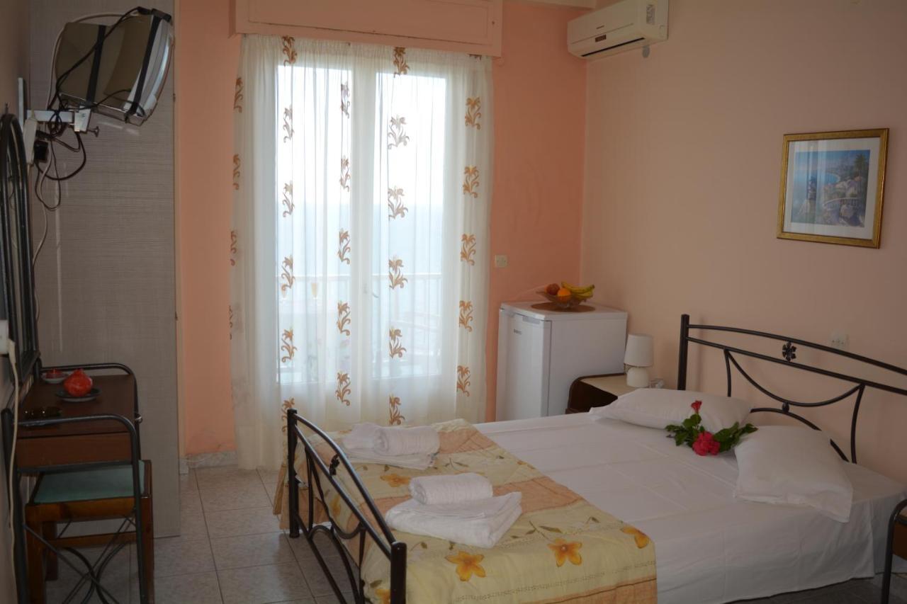 Fiore Rooms Akrotiri  Bagian luar foto